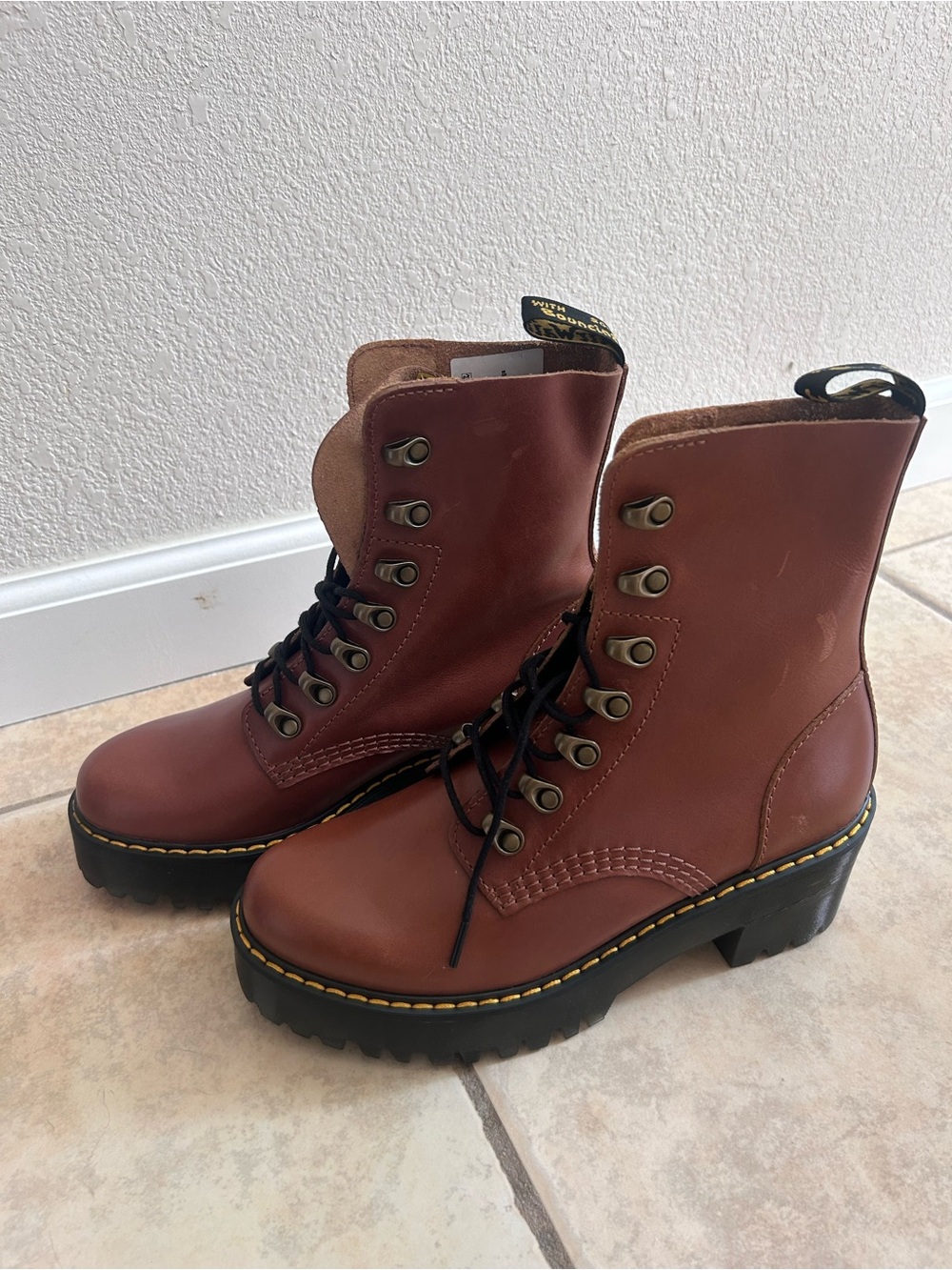 Dr Martens NWT Brown Leather Lace-Up Platform Boots